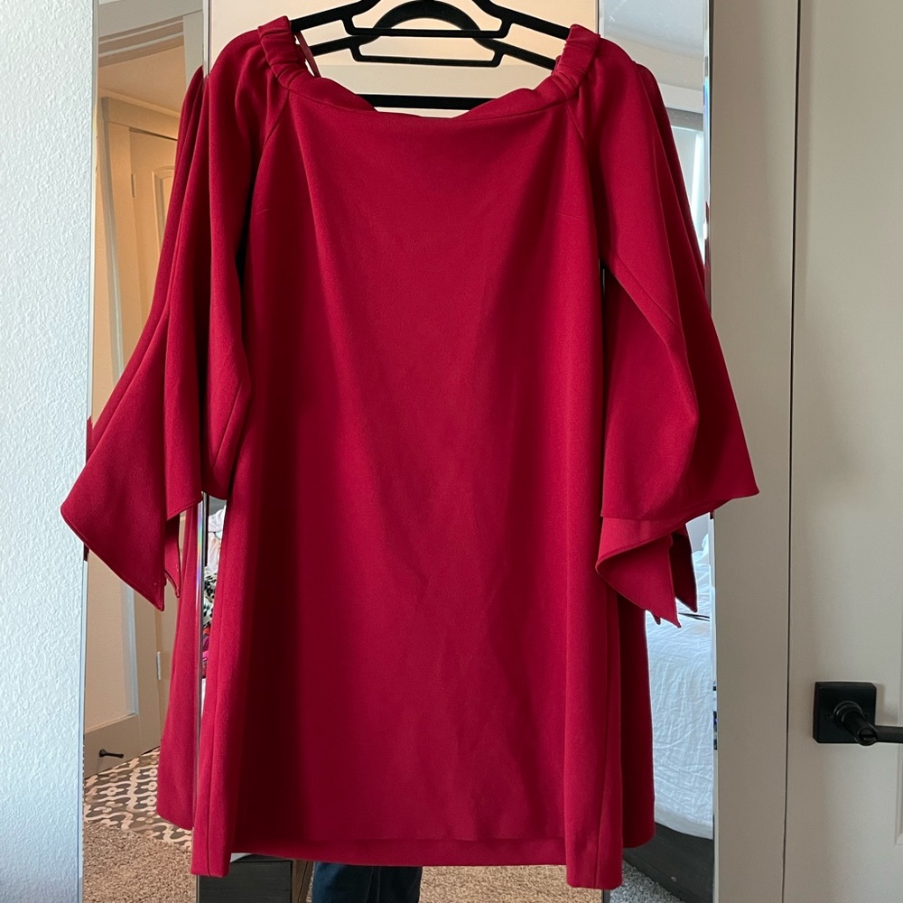 Off the shoulder half sleeve dress